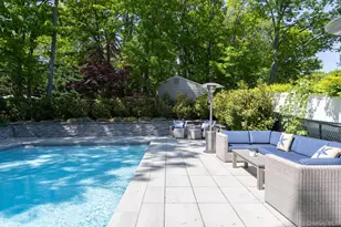 22 Stonehurst Ln, Dix Hills, NY 11746 - Photo 32