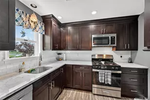 4 Strack Ct, West Haverstraw, NY 10993 - Photo 14