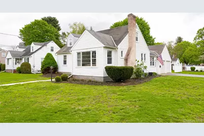 26 Crumwold Place, Hyde Park, NY 12538 - Photo 2