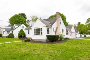 26 Crumwold Pl, Hyde Park, NY 12538 - Photo 2