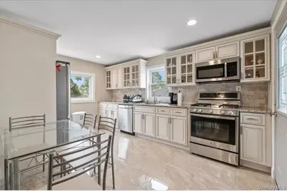 38 Wall Street, Farmingdale, NY 11735 - Photo 6