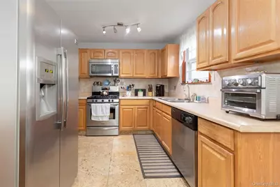 32 Fordham Street, Bronx, NY 10464 - Photo 12