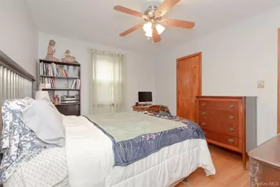 32 Fordham Street, Bronx, NY 10464 - Photo 4