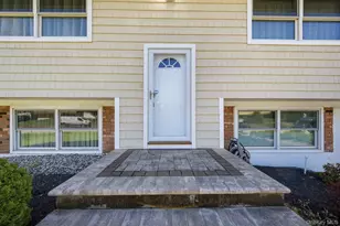 22 Fairway Dr, Port Jefferson Station, NY 11776 - Photo 10
