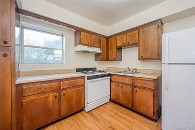 111 Kensington Road #8, Bronxville, NY 10708 - Photo 2