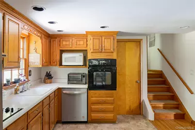 25 McAllister Drive, Pleasant Valley, NY 12569 - Photo 8