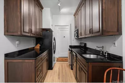 2 Westchester Ave #6P, White Plains, NY 10601 - Photo 16