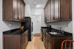 2 Westchester Ave, White Plains, NY 10601 - Photo 16