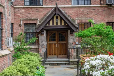 2 Westchester Ave #6P, White Plains, NY 10601 - Photo 4
