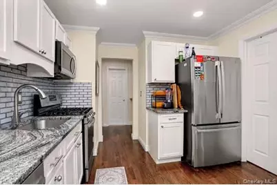 129 Parkside Drive, Suffern, NY 10901 - Photo 12