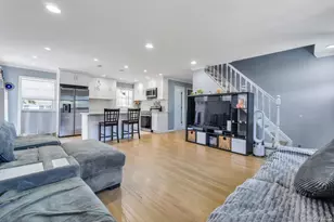 259 N Rutherford Ave, Massapequa, NY 11758 - Photo 12