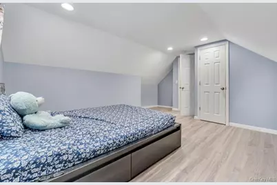 259 N Rutherford Avenue, Massapequa, NY 11758 - Photo 14