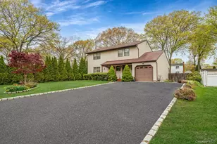15 Brandywine Dr, Mastic, NY 11950 - Photo 2