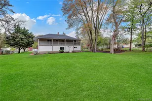 256 Vanderbilt Ave, Brentwood, NY 11717 - Photo 30