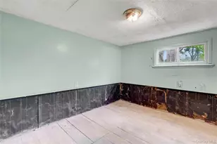 256 Vanderbilt Ave, Brentwood, NY 11717 - Photo 22