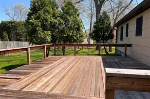27 W Tiana Rd, Hampton Bays, NY 11946 - Photo 12