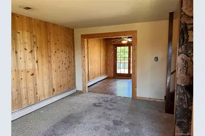 27 W Tiana Road #A, Hampton Bays, NY 11946 - Photo 4