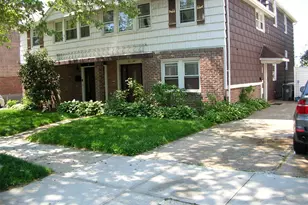57-04 Cloverdale Blvd, Oakland Gardens, NY 11364 - Photo 4