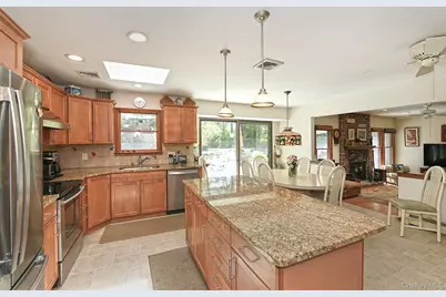 6 Fielding Court, Dix Hills, NY 11746 - Photo 22