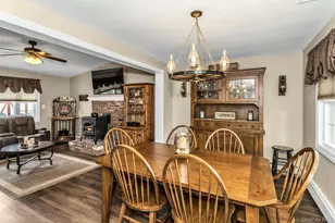 42 Spring Ln, Levittown, NY 11756 - Photo 10