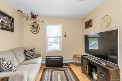 42 Spring Lane, Levittown, NY 11756 - Photo 24