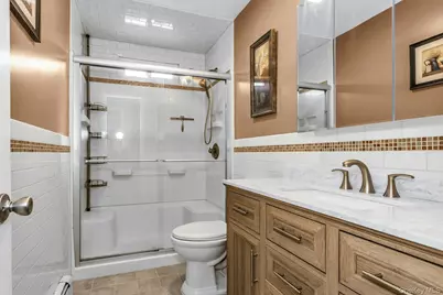 42 Spring Lane, Levittown, NY 11756 - Photo 16