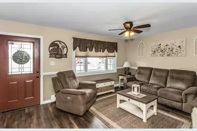 42 Spring Lane, Levittown, NY 11756 - Photo 12