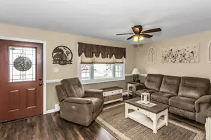 42 Spring Ln, Levittown, NY 11756 - Photo 12