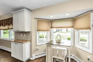 42 Spring Ln, Levittown, NY 11756 - Photo 8