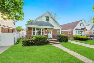 7918 257th Street, Glen Oaks, NY 11004 - Photo 2