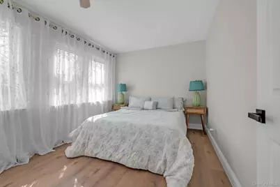 31 Walters Avenue, Syosset, NY 11791 - Photo 14