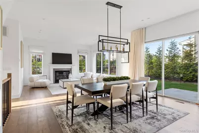 1 Sequoia Circle, Manhasset, NY 11030 - Photo 12
