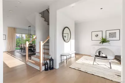 1 Sequoia Circle, Manhasset, NY 11030 - Photo 6