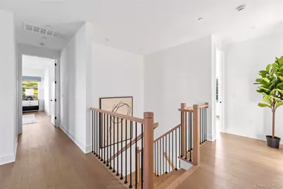 1 Sequoia Circle, Manhasset, NY 11030 - Photo 22