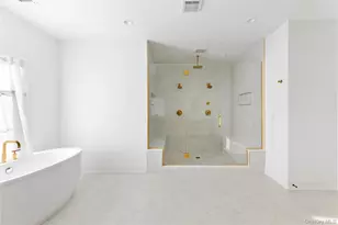 1 Sequoia Cir, Manhasset, NY 11030 - Photo 30