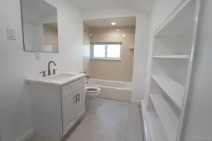 23 Wildwood Ln, Wantagh, NY 11793 - Photo 10