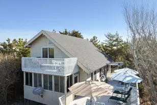 200 Clipper Rd, Corneille Estates, NY 11706 - Photo 2