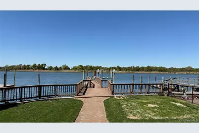 50 Island Parkway N, Island Park, NY 11558 - Photo 16