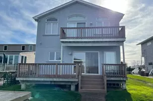 50 Island Pkwy N, Island Park, NY 11558 - Photo 14