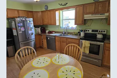92 Hawthorne Street, Mastic, NY 11950 - Photo 16