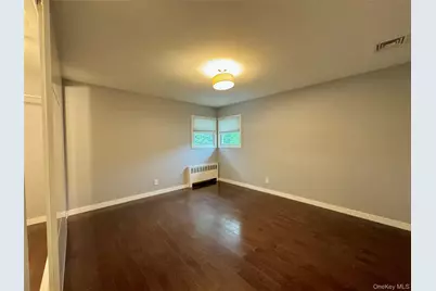 68 Jamaica Avenue, Plainview, NY 11803 - Photo 10