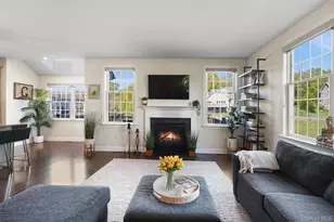 13 Deforest Dr, Cortlandt Manor, NY 10567 - Photo 2