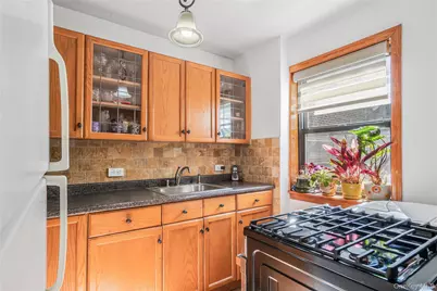 218-12 43rd Avenue #2E, Bayside, NY 11361 - Photo 2