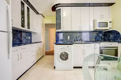 67-25 Dartmouth Street #7H, Forest Hills, NY 11375 - Photo 8