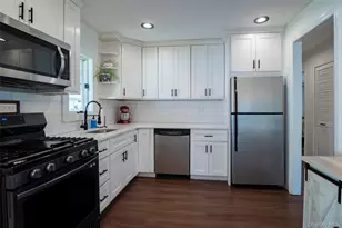 95 Wheeler Ave, Valley Stream, NY 11580 - Photo 6