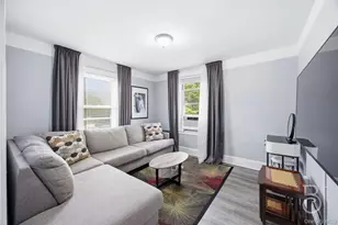 88-38 78th Ave, Glendale, NY 11385 - Photo 14