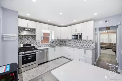 88-38 78th Avenue, Glendale, NY 11385 - Photo 8