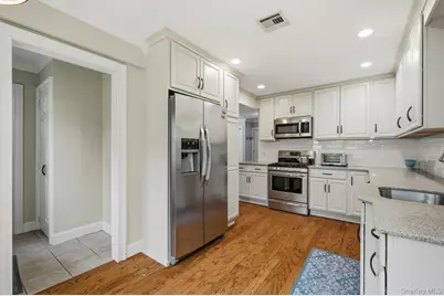 3 Tremont Court, South Huntington, NY 11746 - Photo 14