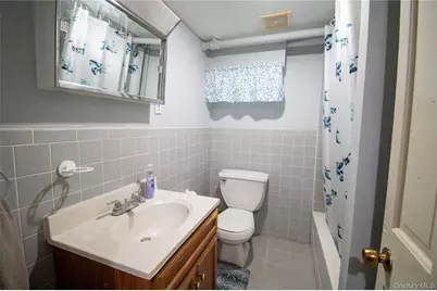 1360 Beulah Court, Baldwin, NY 11510 - Photo 34