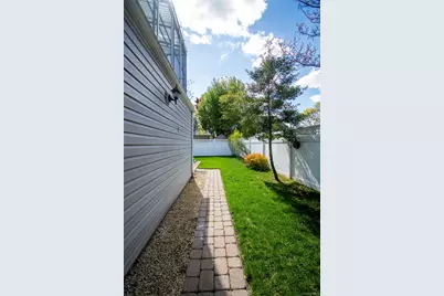 1360 Beulah Court, Baldwin, NY 11510 - Photo 36